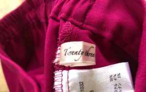 エアークローゼットの6箱目で届いたフレアスカートのブランド「Twenty Three」のタグ写真