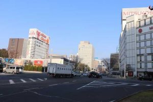 名古屋の栄交差点の写真