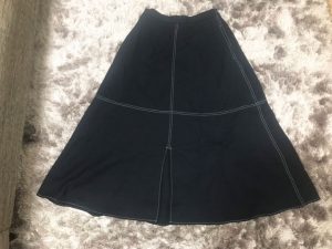 配色ステッチマキシスカートの写真